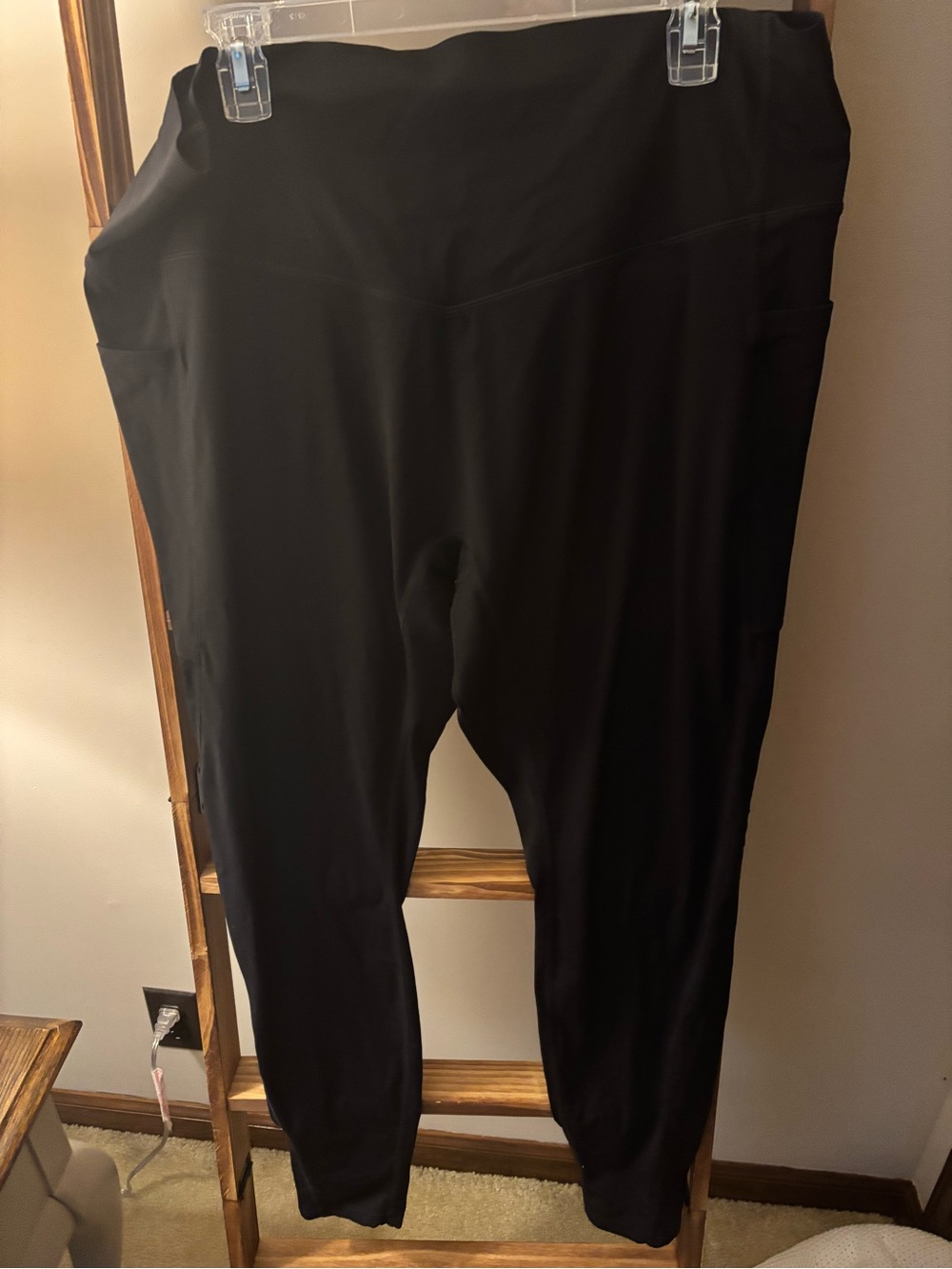 HALARA Black High-Waist Performance Leggings